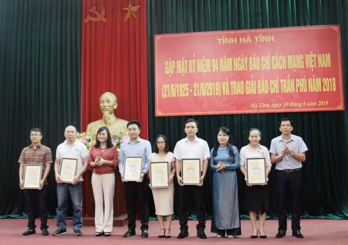 Phóng viên Báo NB&CL đạt giải C Cuộc thi báo chí viết về gương người tốt, việc tốt năm 2018 - 2019.