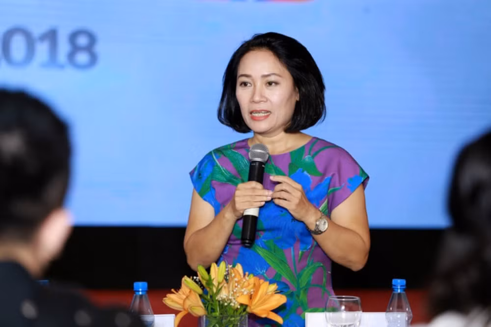 Nhà báo Tạ Bích Loan.