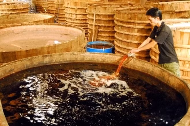 Dự thảo tiêu chuẩn quốc gia TCVN-12607:2019 về quy phạm thực hành sản xuất nước mắm do Cục Chế biến và Phát triển thị trường nông sản (Bộ NN-PTNT) soạn thảo vấp phải nhiều ý kiến không đồng thuận. Ảnh: internet