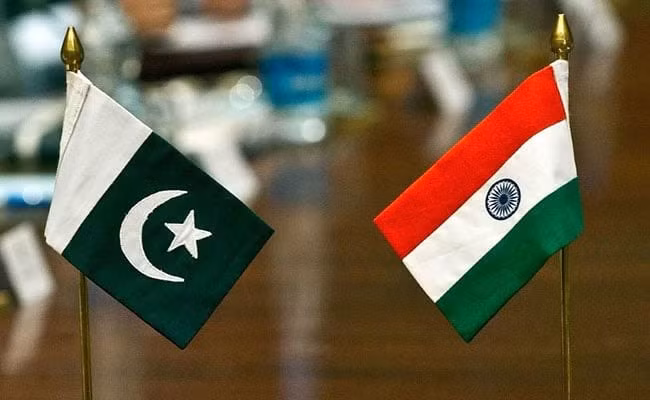 bn3osik8_india-pak-flag_625x300_27_February_19