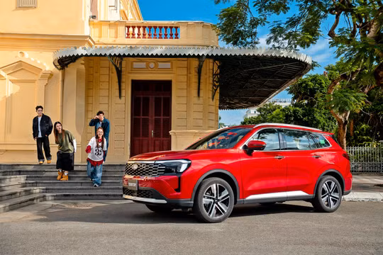 Loạt hãng xe công bố các mẫu xe hoàn toàn tương thích với xăng E10