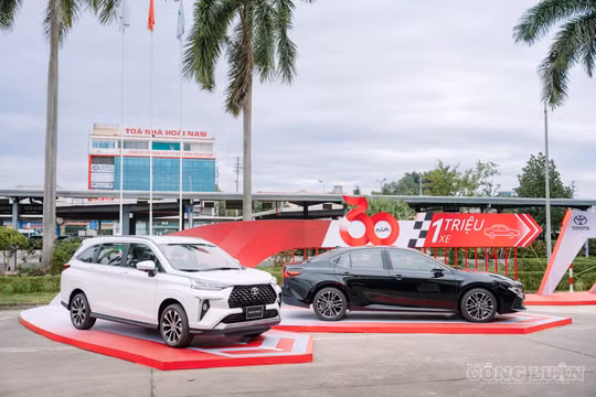 Bảng giá Toyota tháng 7/2026: Altis và loạt phiên bản Alphard, Camry, Fortuner rời “cuộc chơi”