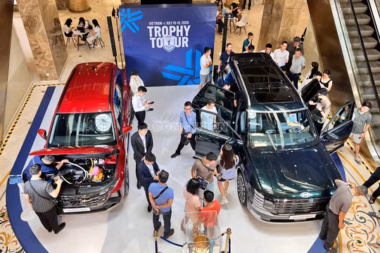 Hyundai lần đầu giới thiệu Tucson Hybrid và Palisade Hybrid tại Việt Nam
