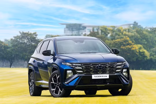 Giá xe Hyundai tiếp tục giảm hàng trăm triệu đồng