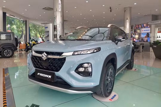 Từ kỳ vọng đến thất vọng, Suzuki Fronx giảm giá kỷ lục tại đại lý