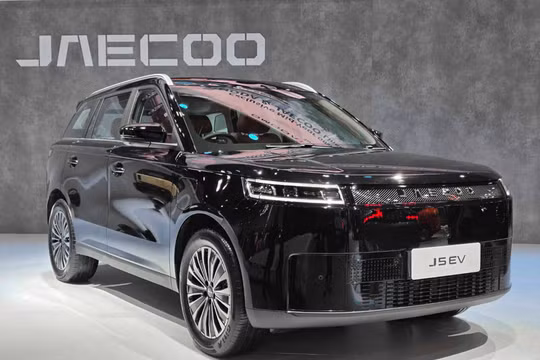 Jaecoo J5 EV thêm bản mới tại Thái Lan, giá quy đổi rẻ hơn bản tại Việt Nam trăm triệu đồng