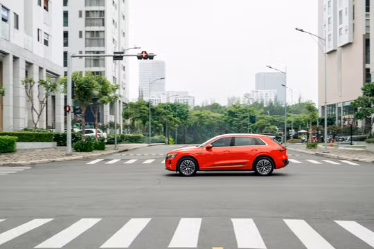 Audi Việt Nam thông báo triệu hồi hai mẫu xe điện e-tron và Q8 e-tron