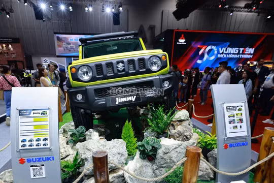 Giá xe Suzuki Jimny tiếp tục dò đáy tại đại lý khi giảm đến 180 triệu đồng