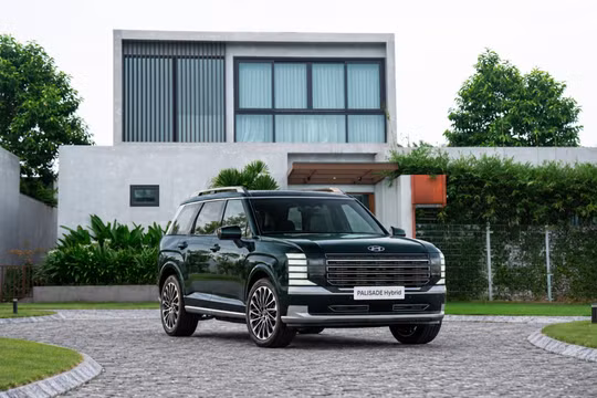 Hyundai Palisade Hybrid 2026 giá từ dưới 1,5 tỷ đồng, khách mua sớm được ưu đãi