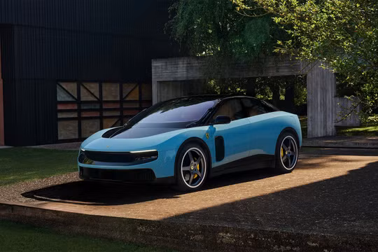 Siêu xe điện Ferrari Luce mạnh hơn 1.000 mã lực giá quy đổi khoảng 16 tỷ đồng
