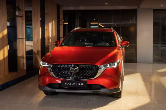 Loạt xe Mazda giảm giá mạnh, khách mua CX-5 được tuỳ chọn nội thất