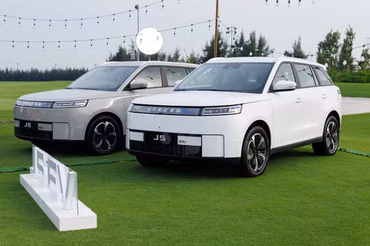Jaecoo J5 và Omoda C5 theo nhau giảm giá cao nhất đến 150 triệu đồng