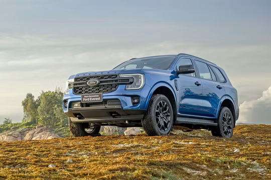 Ford Việt Nam triệu hồi gần 800 xe Ranger và Everest do lỗi cần gạt mưa