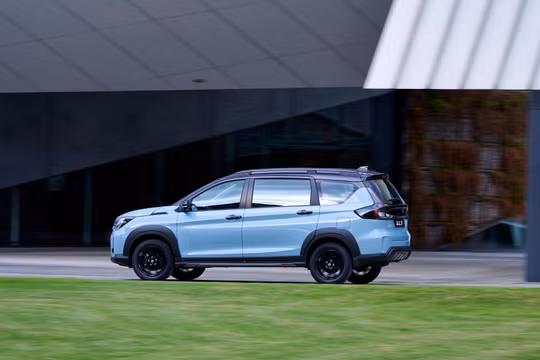 Suzuki XL7 2026 giá từ gần 570 triệu đồng, thêm bản tiêu chuẩn ‘đấu’ Mitsubishi Xpander