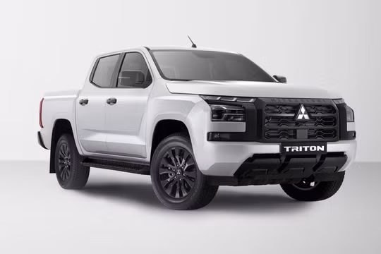 Mitsubishi Triton thêm phiên bản mới, giá đắt hơn Ford Ranger