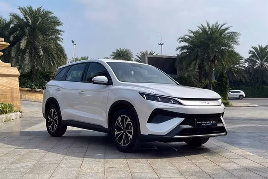 BYD Sealion 5 hé lộ khoảng giá bán bất ngờ, khách đặt cọc sớm hưởng ưu đãi 100 triệu đồng