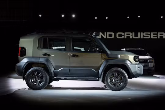 Toyota Land Cruiser FJ chốt bán chính hãng tại Việt Nam