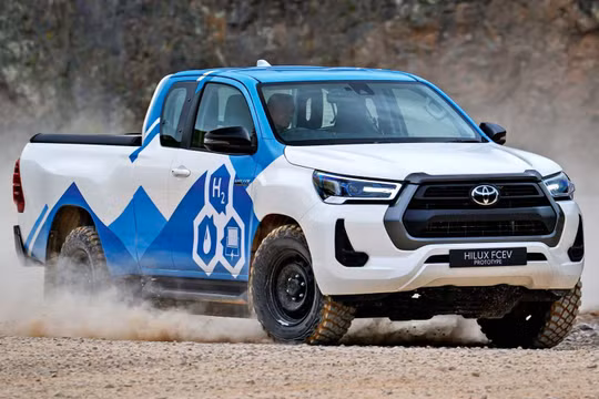 Toyota Hilux sắp có bản dùng nhiên liệu hydro