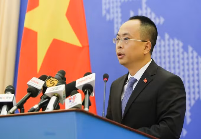 Phó Phát ngôn Bộ Ngoại giao Đoàn Khắc Việt.