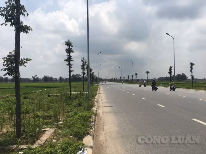 TL.286 thi công xong hơn 1 năm tỉnh Bắc Ninh mới có Quyết định giao đất cho doanh nghiệp làm đường.