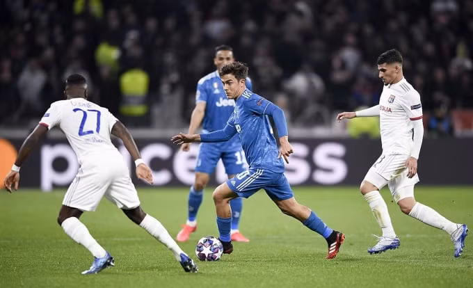 Juventus bất lực trước sự quyết tâm của Lyon. Ảnh: Getty