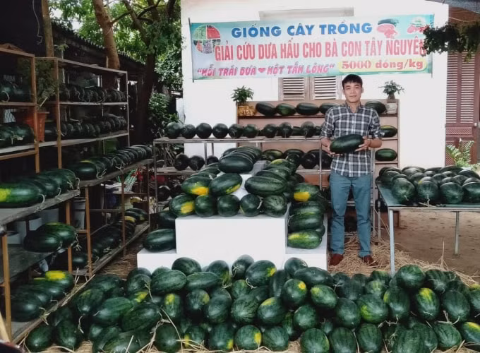 Chàng thanh niên Phạm Văn Hoài 