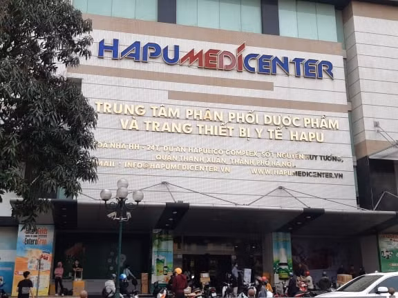 Tại chợ thuốc Hapulico (Thanh Xuân, Hà Nội) tìm 
