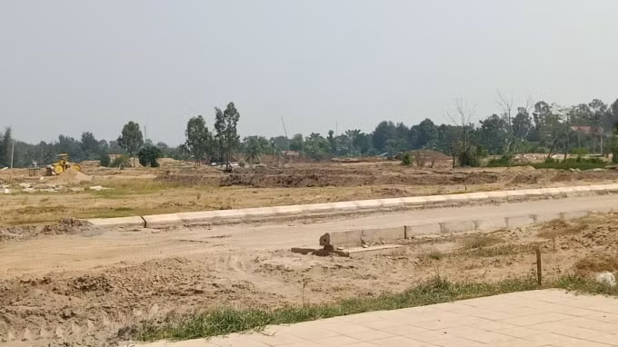Theo các chuyên gia bất động sản, đất ở thực tế tại khu vực xã Quảng Cư, TP Sầm Sơn ở thời điểm hiện tại đang chiều hướng tăng giá, vì quỹ đất ở của Sầm Sơn ngày càng ít dần