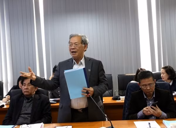 TS. Thang Văn Phúc, nguyên Thứ trưởng Bộ Nội vụ phát biểu. Ảnh: Bộ Nội vụ