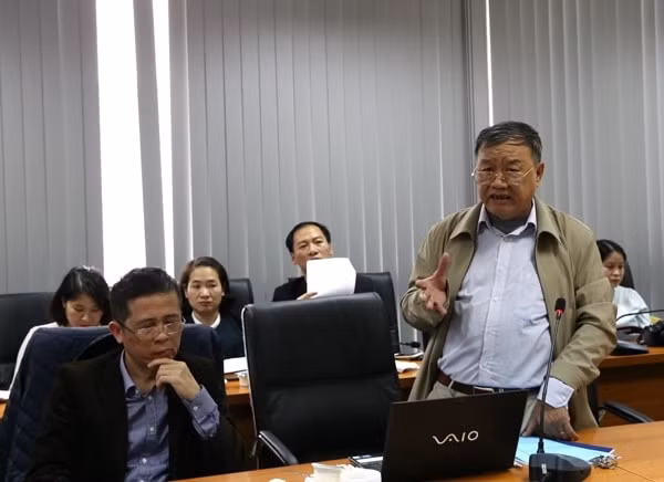 GS. TS. Phạm Hồng Thái, Đại học Quốc gia Hà Nội phát biểu tại Hội thảo. Ảnh: Bộ Nội vụ