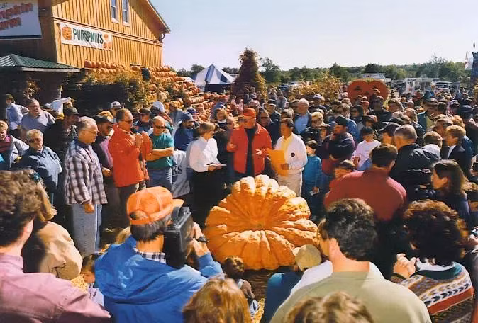108410312-1792006453302-kelly-schultz-winning-pumpkin.jpg