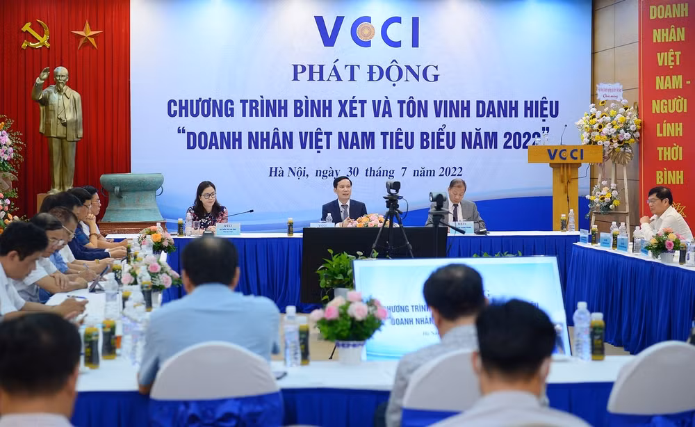 nhieu diem moi ve tieu chi binh chon doanh nhan viet nam tieu bieu nam 2022 hinh 2