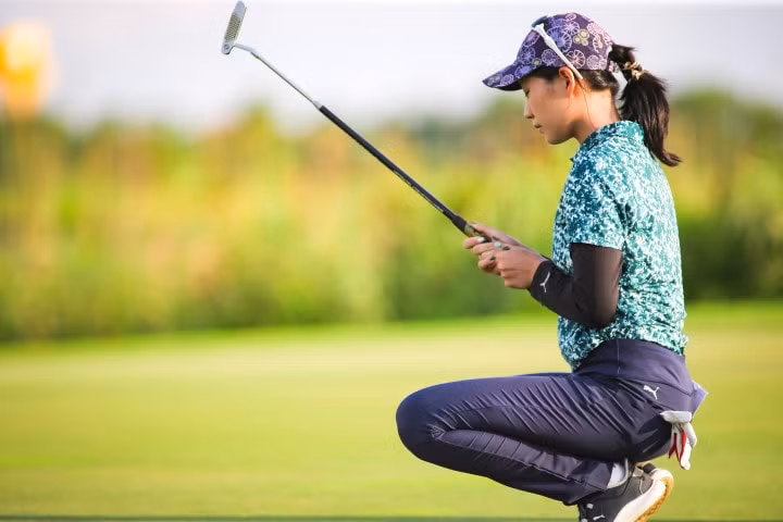 hai golfer quang tri va nhat long thi dau xuat sac trong ngay thu 2 cup t99 hinh 5