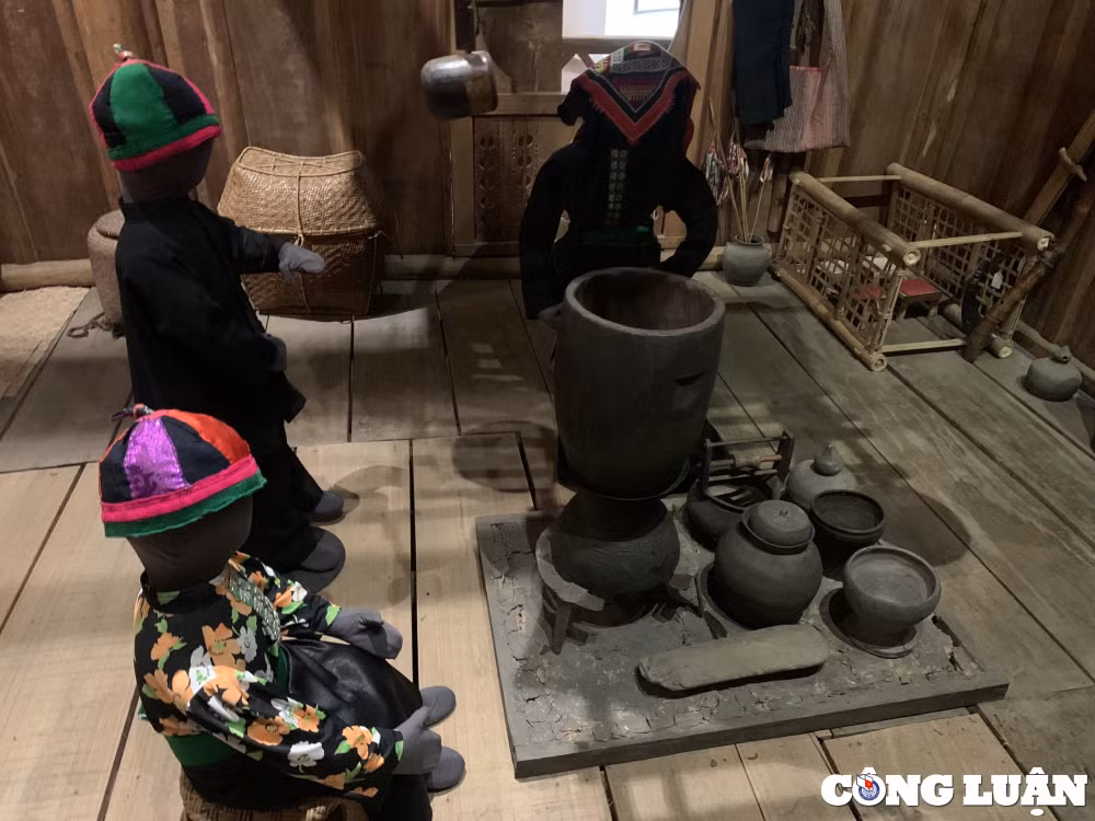 kham pha khong gian trung bay tai bao tang dan toc hoc viet nam hinh 11