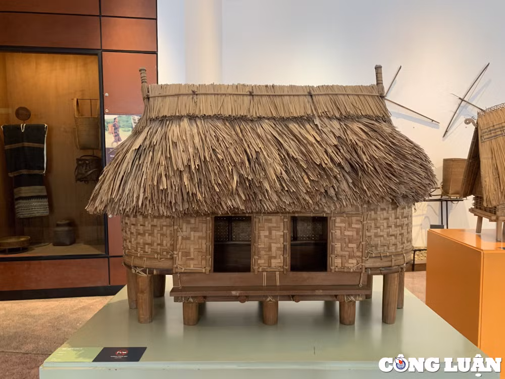 kham pha khong gian trung bay tai bao tang dan toc hoc viet nam hinh 15