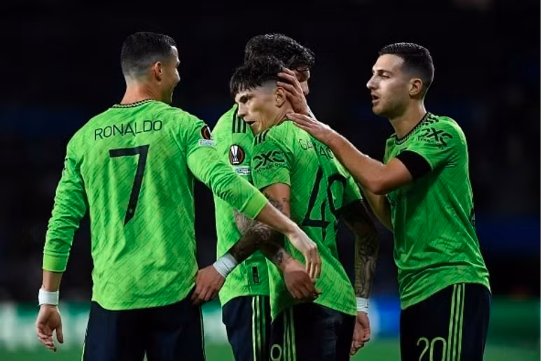 thang toi thieu 1 0 real sociedad man utd van gap bat loi lon tai europa league 2022 23 hinh 3