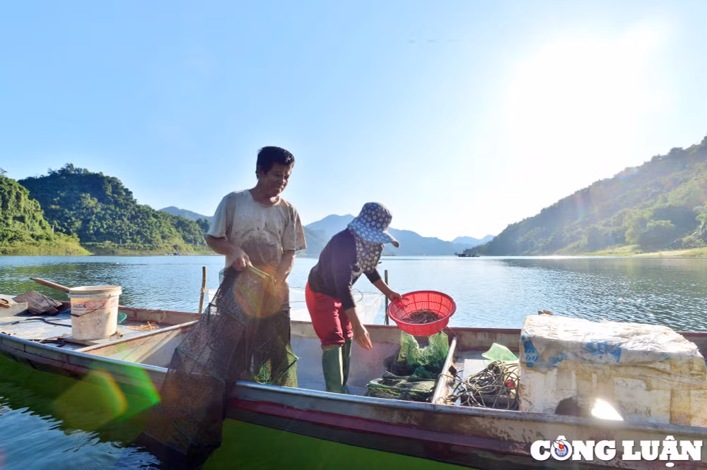 kham pha ban da bia cua nguoi muong ao ta hinh 18