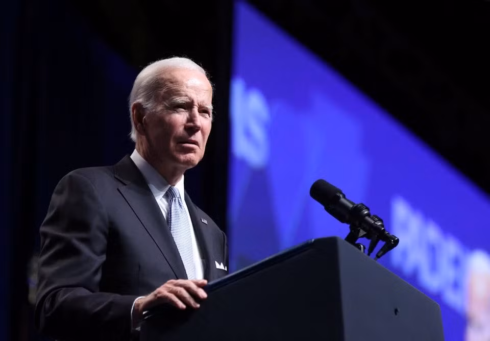 ong biden cao buoc cac cong ty dau khi truc loi chien tranh hinh 1