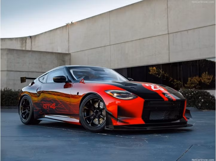 nissan z phien ban xe dua co cong suat 450 ma luc hinh 1