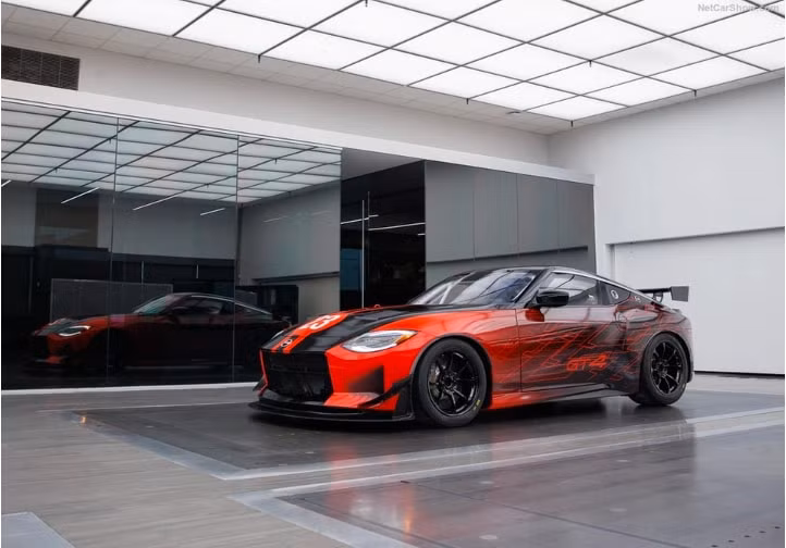 nissan z phien ban xe dua co cong suat 450 ma luc hinh 5