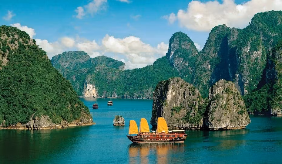 vinh ha long vao top 10 ky quan thien nhien an tuong nhat the gioi hinh 2