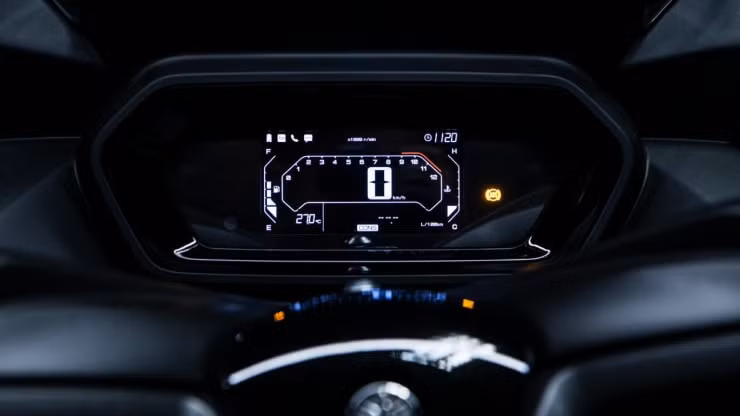 2023 yamaha xmax 300 ra mat tai thi truong chau au hinh 5