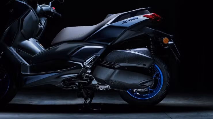 2023 yamaha xmax 300 ra mat tai thi truong chau au hinh 2