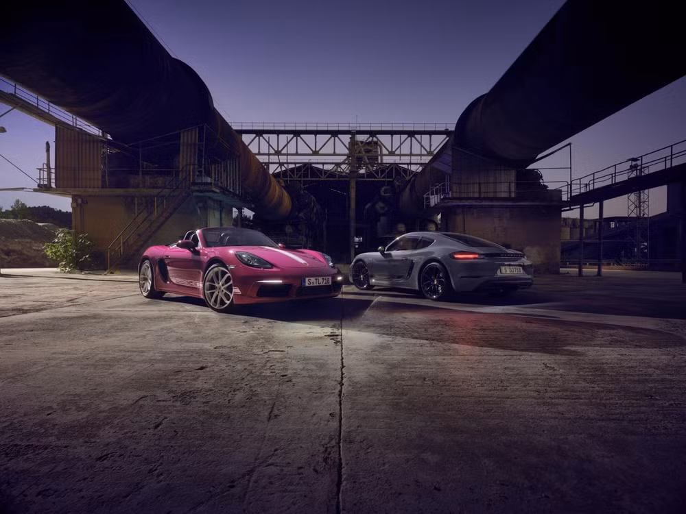 porsche 718 boxster va cayman style edition 2023 ra mat voi mau son dam chat thoi trang hinh 1