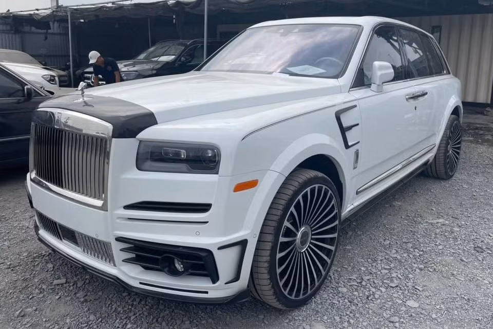 suv sieu sang rolls royce cullinan do mansory dau tien ve viet nam hinh 2