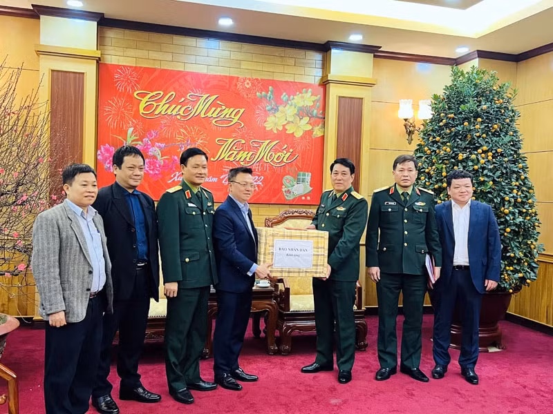 tich cuc phoi hop hoan thanh tot cong tac thong tin tuyen truyen linh vuc quan su quoc phong hinh 1