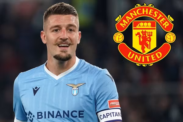 man utd nham mua savic ronaldo gay bat ngo ve tuong lai hinh 1