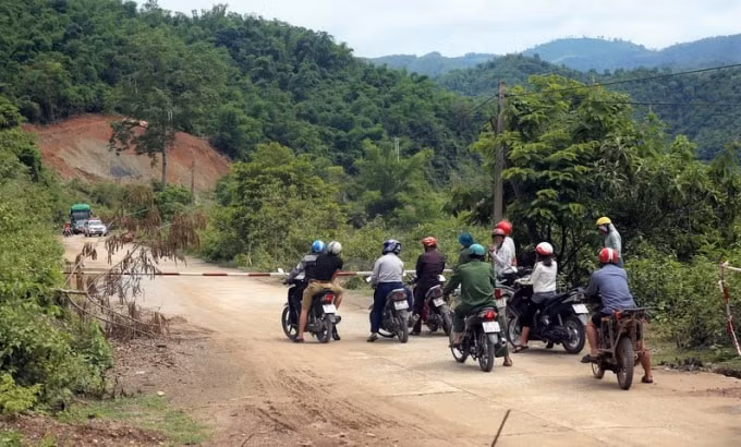 hon 1300 ty dong cai tao nang cap quoc lo 7 qua dia ban tinh nghe an hinh 1