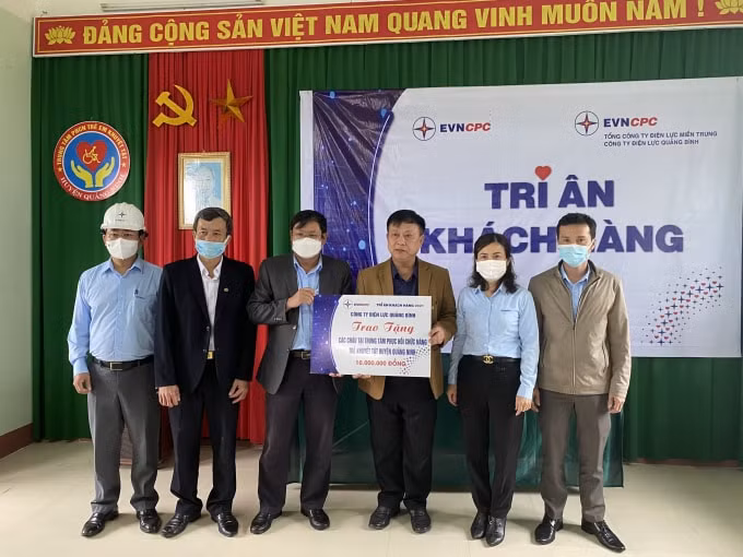pc quang binh trien khai nhieu hoat dong tri an khach hang hinh 1
