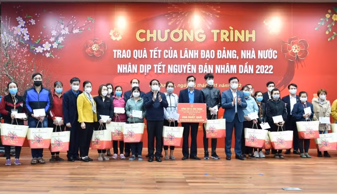 pho thu tuong le van thanh tham trao qua tet tai hai duong hinh 2